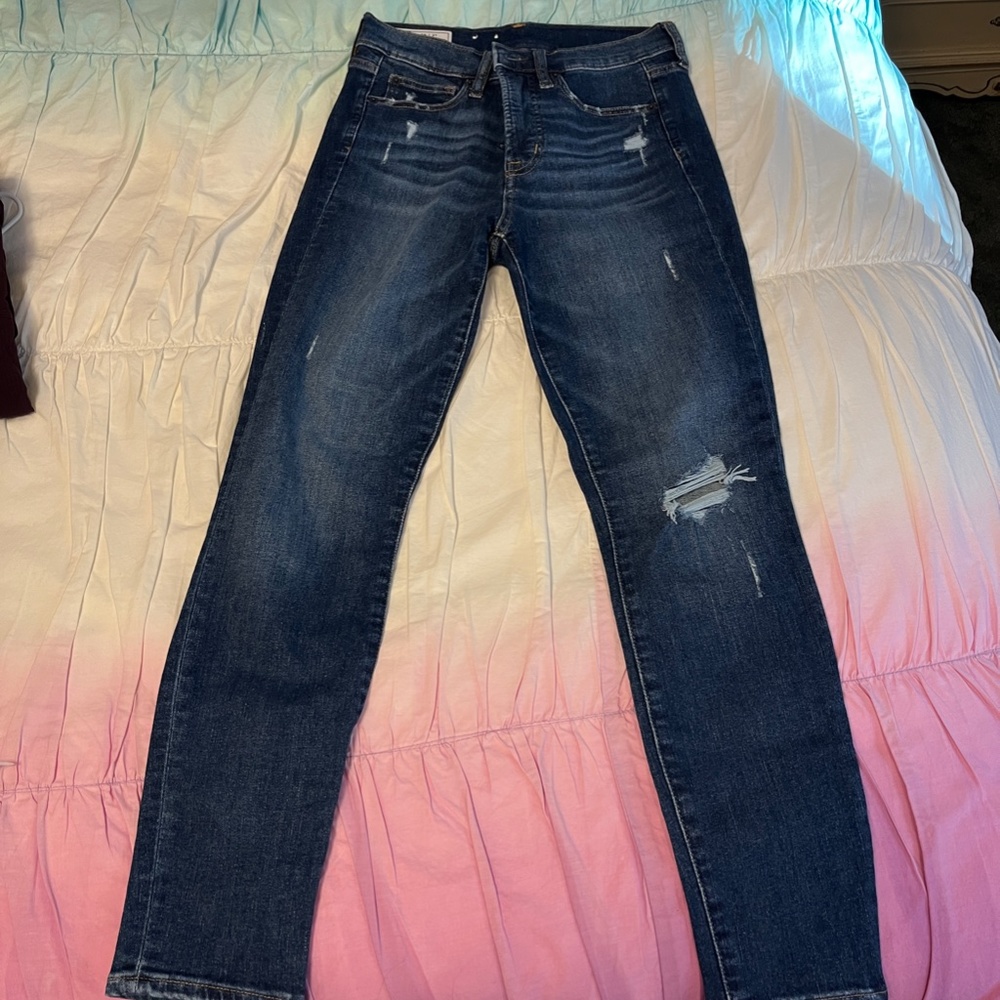 Gap true skinny ankle high rise jeans - size 26 (2R)